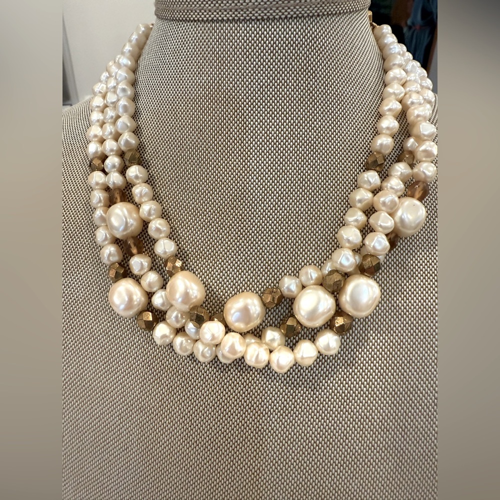 Elegant Macy’s strings Faux Pearl and Gold Chocker  style Necklace
